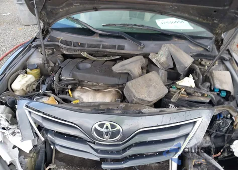 2011 Toyota Camry Le z USA, uszkodzony, nr VIN 4T1BF3EKXBU206792